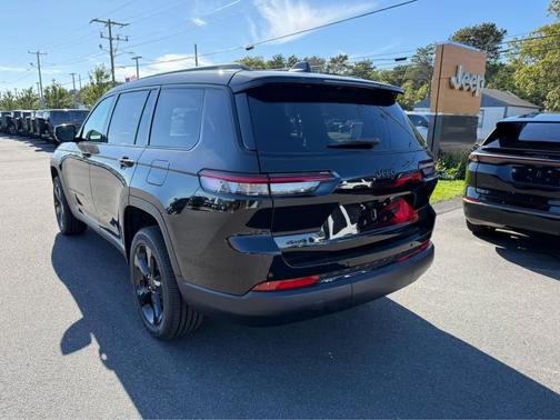 2025 Jeep Grand Cherokee L Altitude