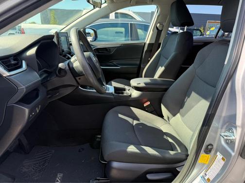 2019 Toyota RAV4 Hybrid LE