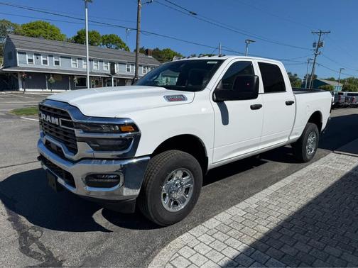 Bright White Clearcoat 2026 RAM 2500 Tradesman 4x4 Crew Cab 64 Box