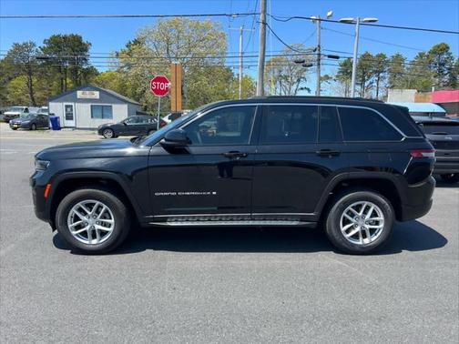 2024 Jeep Grand Cherokee Laredo