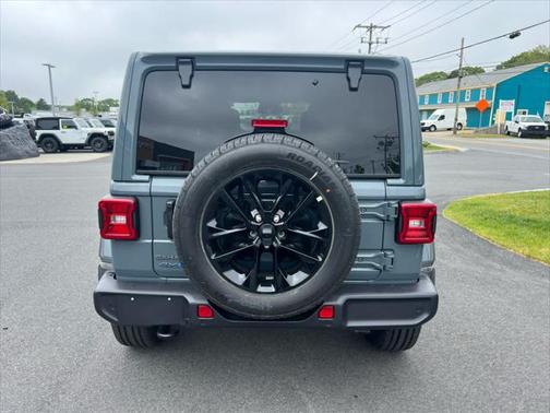 2025 Jeep Wrangler 4xe Sahara
