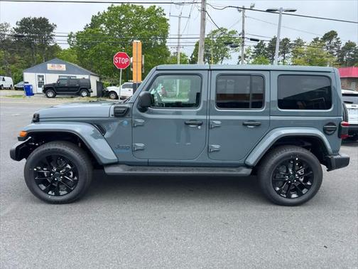 2025 Jeep Wrangler 4xe Sahara