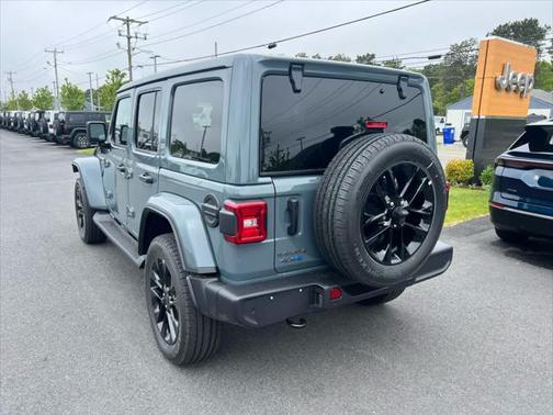 2025 Jeep Wrangler 4xe Sahara