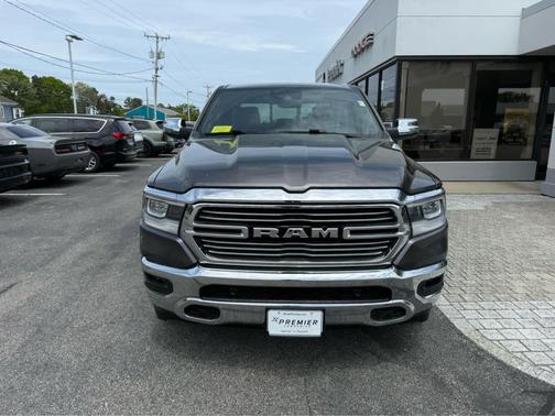 Granite Crystal Metallic Clearcoat 2023 RAM 1500 Laramie