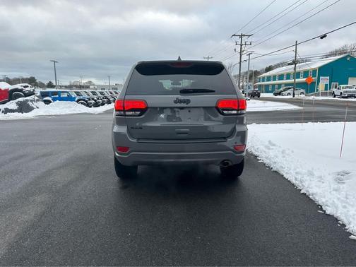 2021 Jeep Grand Cherokee Laredo