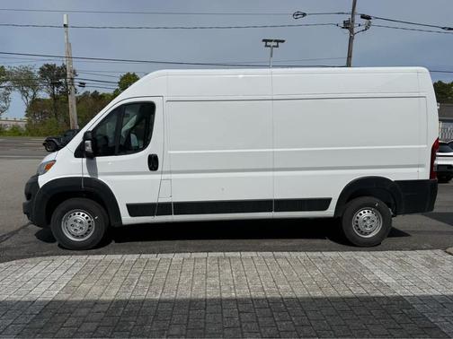 Bright White Clearcoat 2026 RAM ProMaster 2500 Tradesman