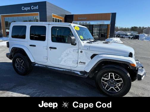 2025 Jeep Wrangler Sahara