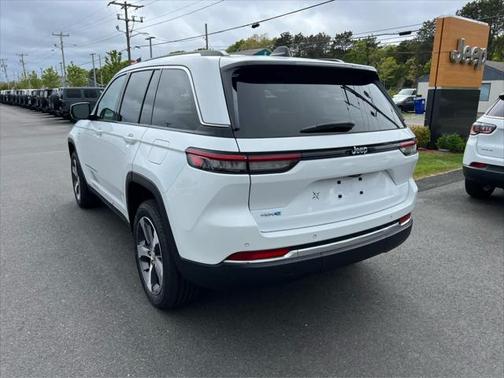 2022 Jeep Grand Cherokee 4xe Base