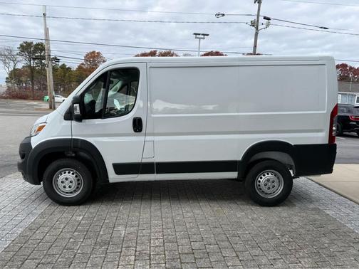 2026 RAM ProMaster 1500 Low Roof
