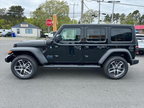 2025 Jeep Wrangler 4xe Sport S