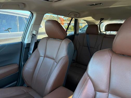 2021 Subaru Outback Touring XT