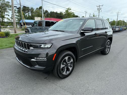 2023 Jeep Grand Cherokee 4xe Base