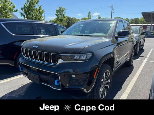 Diamond Black Crystal Pearlcoat 2023 Jeep Grand Cherokee 4xe Overland