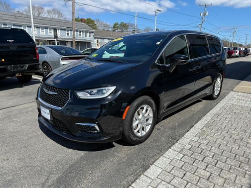 2025 Chrysler Pacifica L