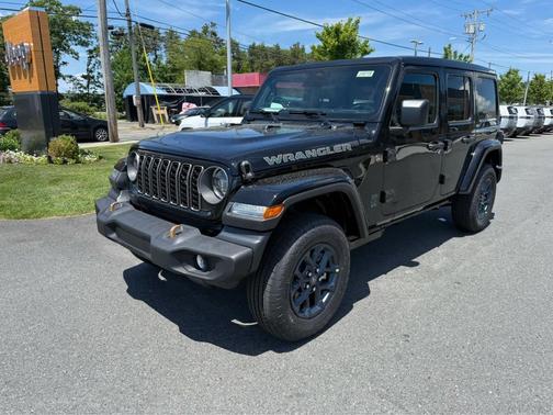 Black Clearcoat 2026 Jeep Wrangler 85th Anniversary