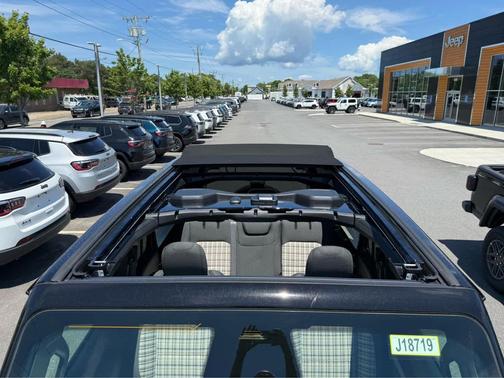 Black Clearcoat 2026 Jeep Wrangler 85th Anniversary