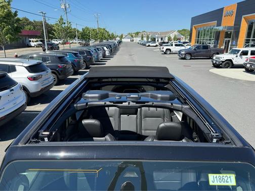Black Clearcoat 2026 Jeep Wrangler Rubicon