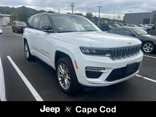 2022 Jeep Grand Cherokee Summit