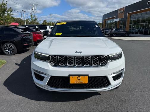2022 Jeep Grand Cherokee Summit