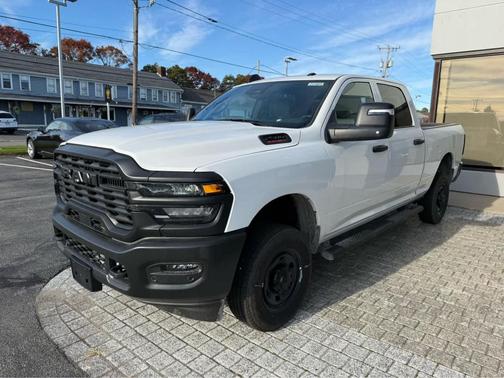 2026 RAM 2500 Tradesman 4x4 Crew Cab 64 Box