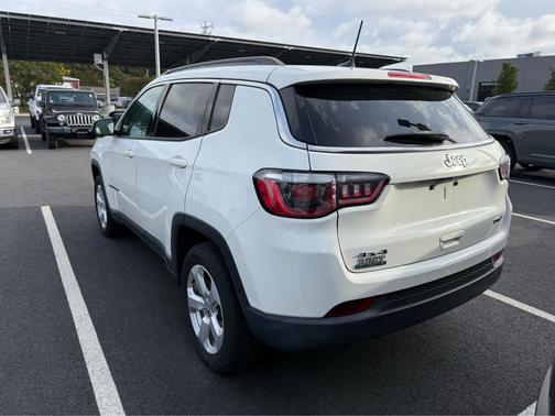 White Clearcoat 2019 Jeep Compass Latitude