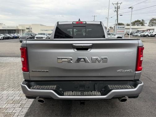 Billet Silver Metallic Clearcoat 2026 RAM 1500 Big Horn/Lone Star