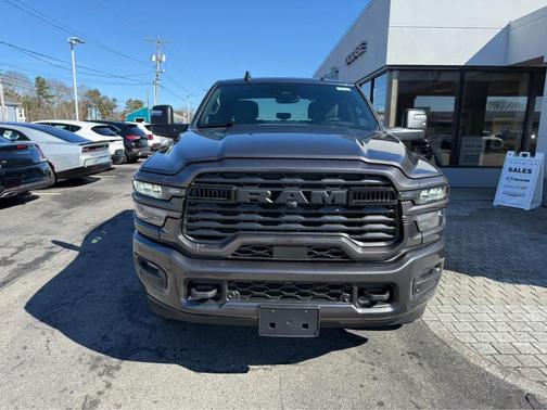 2026 RAM 2500 Big Horn 4x4 Crew Cab 64 Box