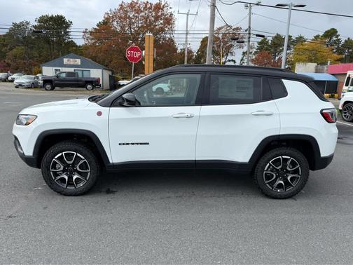2026 Jeep Compass Trailhawk