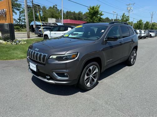 Granite Crystal Metallic Clearcoat 2022 Jeep Cherokee Limited