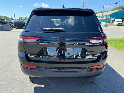 2025 Jeep Grand Cherokee Limited X