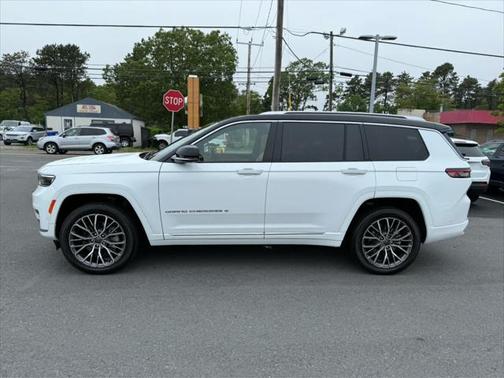 2023 Jeep Grand Cherokee L Summit Reserve