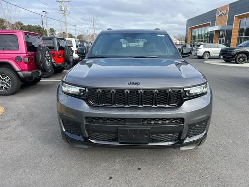 2025 Jeep Grand Cherokee L Altitude