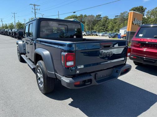 2025 Jeep Gladiator Sport S
