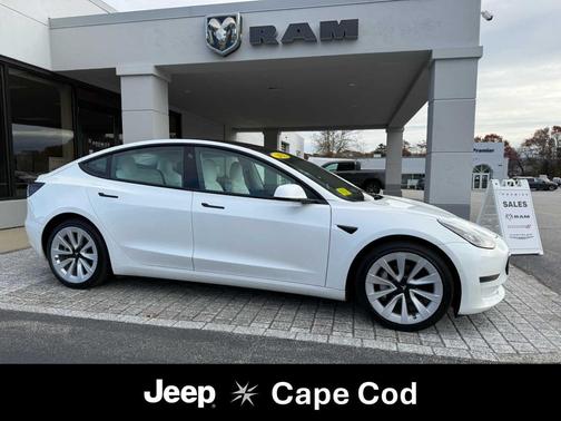 2022 Tesla Model 3 Standard Range
