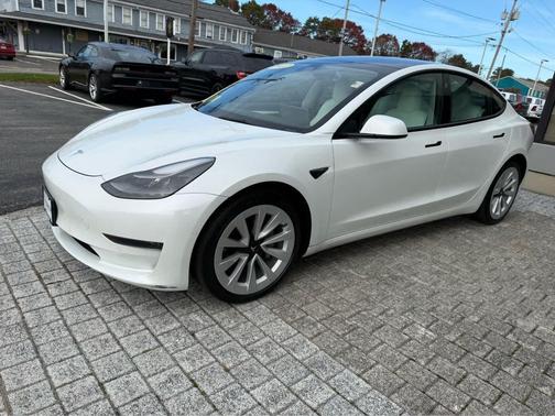 2022 Tesla Model 3 Standard Range
