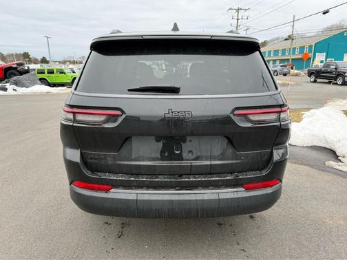 2026 Jeep Grand Cherokee L Laredo