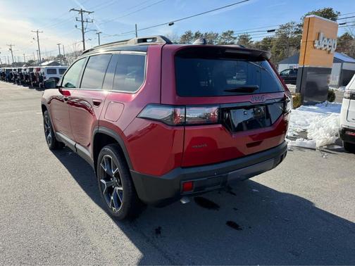 2026 Jeep Cherokee Overland