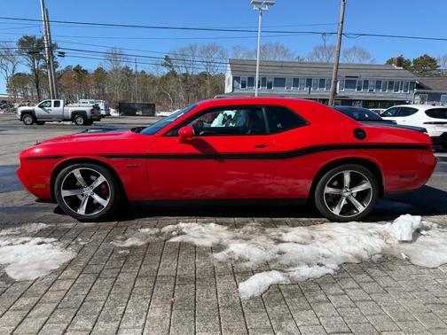 2014 Dodge Challenger Shaker Pkg