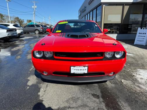 2014 Dodge Challenger Shaker Pkg
