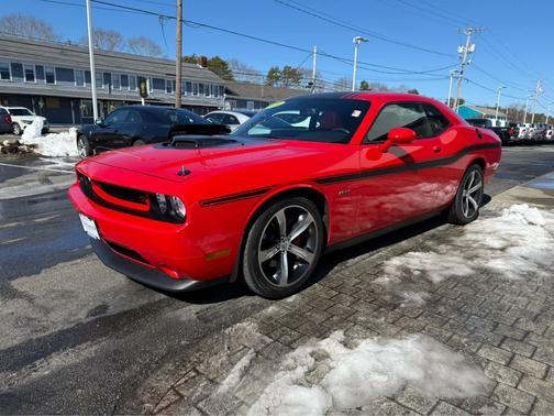 2014 Dodge Challenger Shaker Pkg
