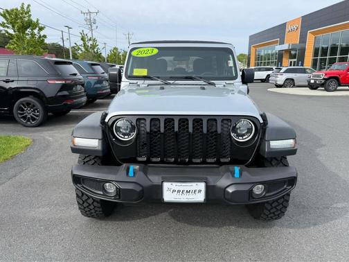 Silver Zynith Clearcoat 2023 Jeep Wrangler 4xe Base