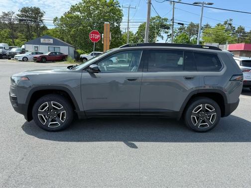 Sting-Gray Clearcoat 2026 Jeep Cherokee Limited