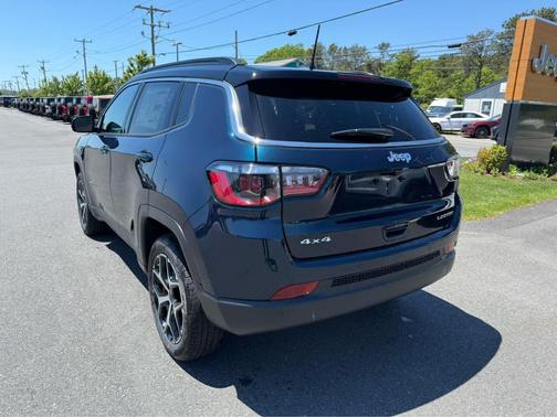 Fathom Blue Pearl Coat 2026 Jeep Compass Limited