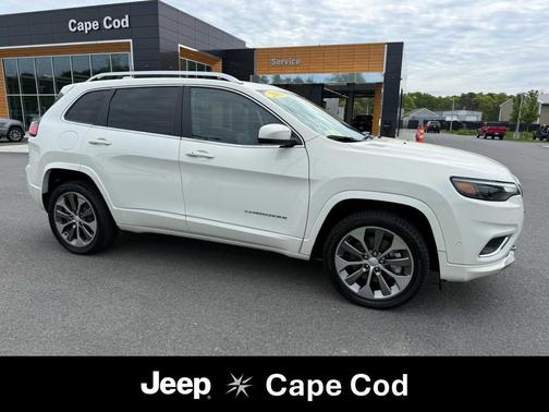 Pearl White Pearlcoat 2019 Jeep Cherokee Overland