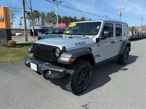 Silver Zynith Clearcoat 2023 Jeep Wrangler 4xe Base