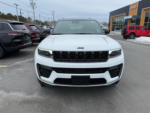 Bright White Clearcoat 2026 Jeep Grand Cherokee Summit