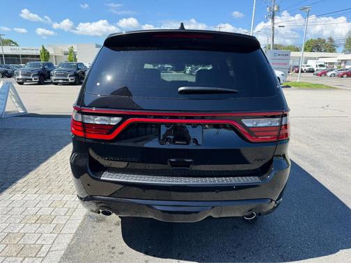 DB Black Clearcoat 2026 Dodge Durango GT Plus