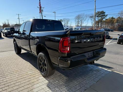 2026 RAM 2500 Laramie 4x4 Crew Cab 64 Box