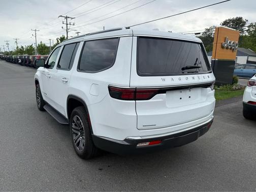 Bright White Clearcoat 2022 Jeep Wagoneer Series III