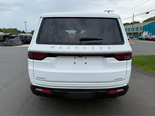 Bright White Clearcoat 2022 Jeep Wagoneer Series III